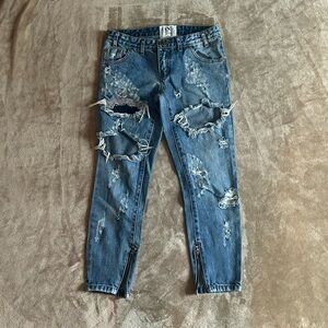 One by EightySeven X Distressed Skinny Jeans Size 26|Zipper Ankle|Patch Detail
